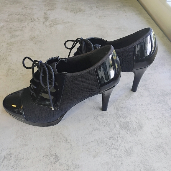 Impo Stretch Bootie Heels Womens 8.5M Black Pointed Toe Lace Up Witchy Goth - Picture 6 of 12